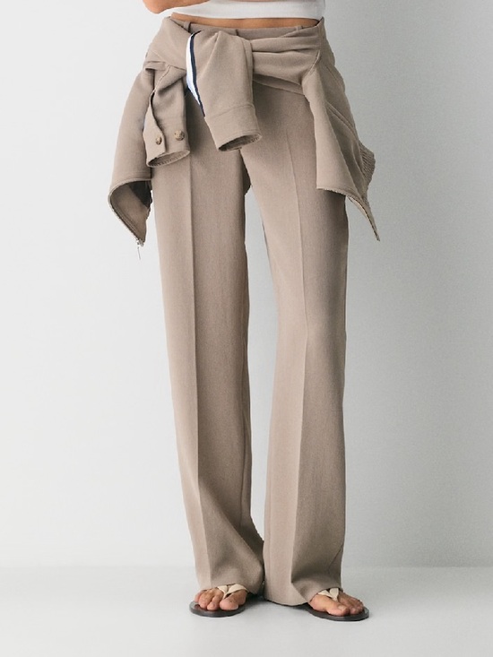 Aritzia Pants - NEW Aritzia Agency Crepette Pants in Taupe